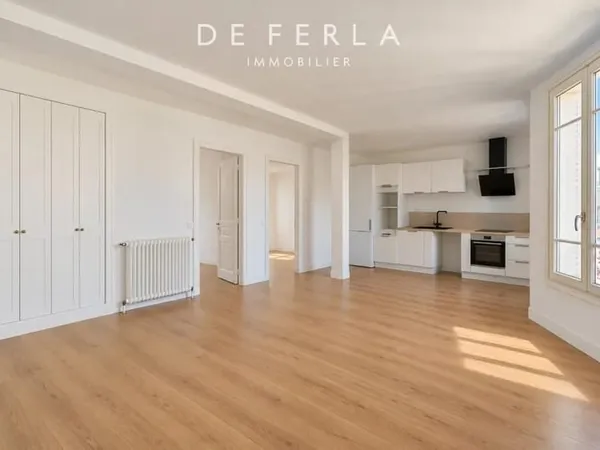 SURESNES - SUPERBE 3 PIÈCES ENTIÈREMENT RÉNOVÉ - DERNIER ÉTAGE - BOX INCLUS