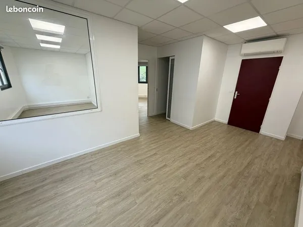 Bureaux 52 m² Saint-Maur-des-Fossés
