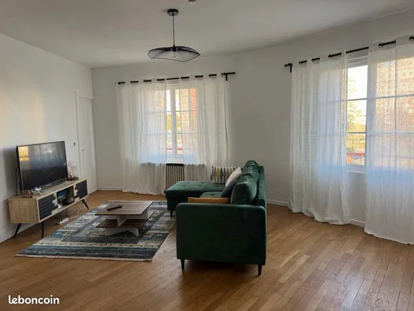 T2 MEUBLÉ 53 m² - RÉNOVÉ - PROCHE GARE & COMMERCES - PARKING