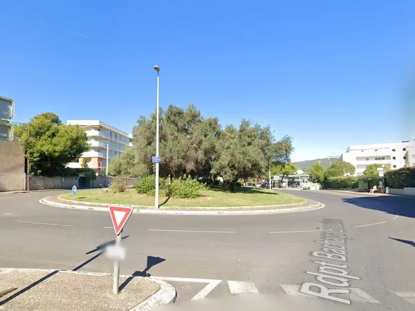 Lot de 2 parkings en sous-sols à Marseille 13
