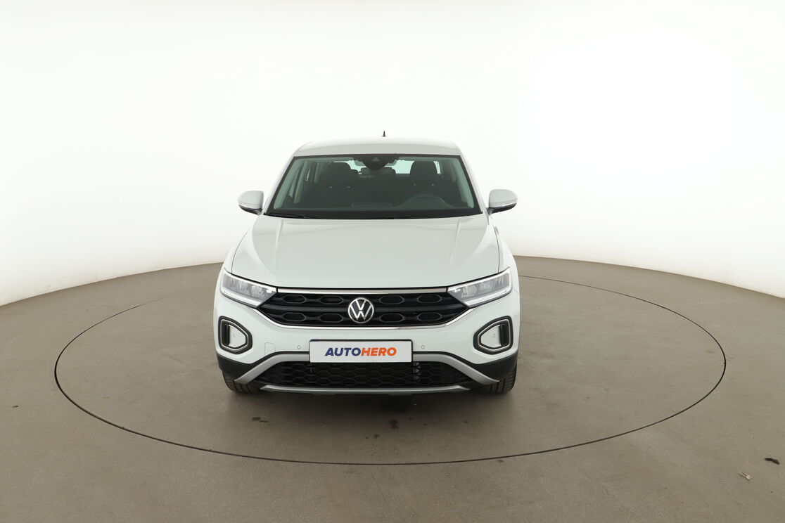 Volkswagen T-Roc 1.0 TSI — photo 8
