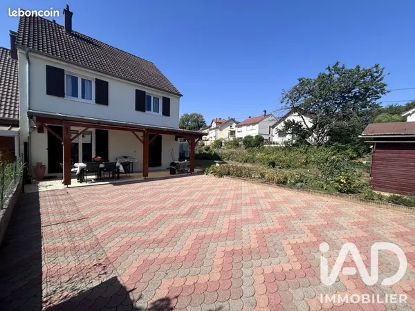 Propriété 6 pièces 101 m²