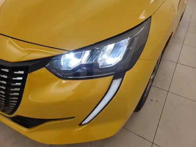 Peugeot 208 puretech 75 s&amp;s bvm5 — photo 16