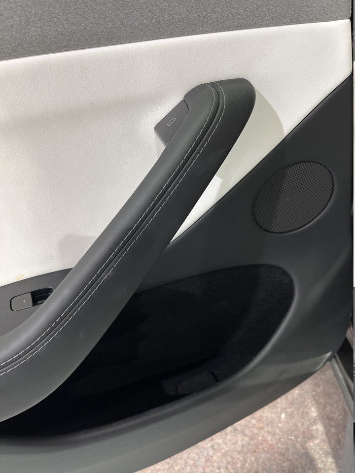 Tesla Model Y — photo 60