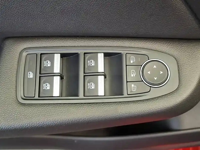 Renault Clio tce 130 edc fap — photo 30