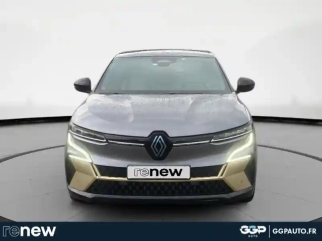Renault Megane e-tech electric ev60 220ch iconic super charge -b — photo 8