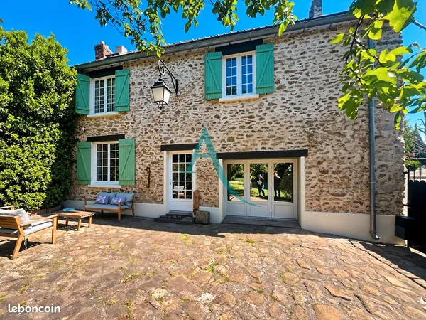 Maison 7 pièces 196 m²