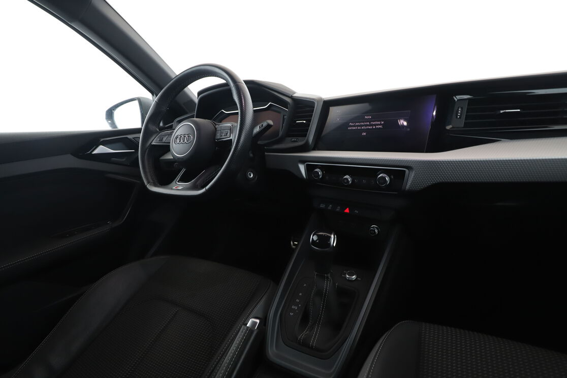Audi A1 Sportback 40 TFSI S Line S Tronic 7 — photo 12