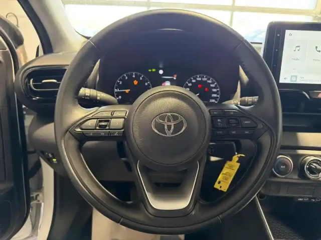 Toyota Yaris 120 vvt-i dynamic business 5p mc24 — photo 12