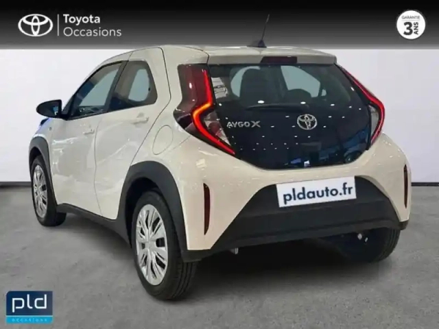 Toyota Aygo X 1.0 vvt-i 72ch dynamic — photo 2