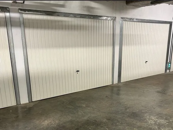 Box electrifié à louer