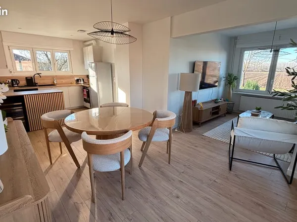 Chambre meublée dans maison - idéale actif en déplacement / présence quelques jours par semaine - La