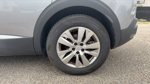 Peugeot 3008 1.2 PureTech 130 - Active – 2020 – 57608 km – Essence – Boîte Manuelle — photo 15