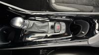 Toyota C-Hr 184h Collection 2WD E-CVT MC19 — photo 23