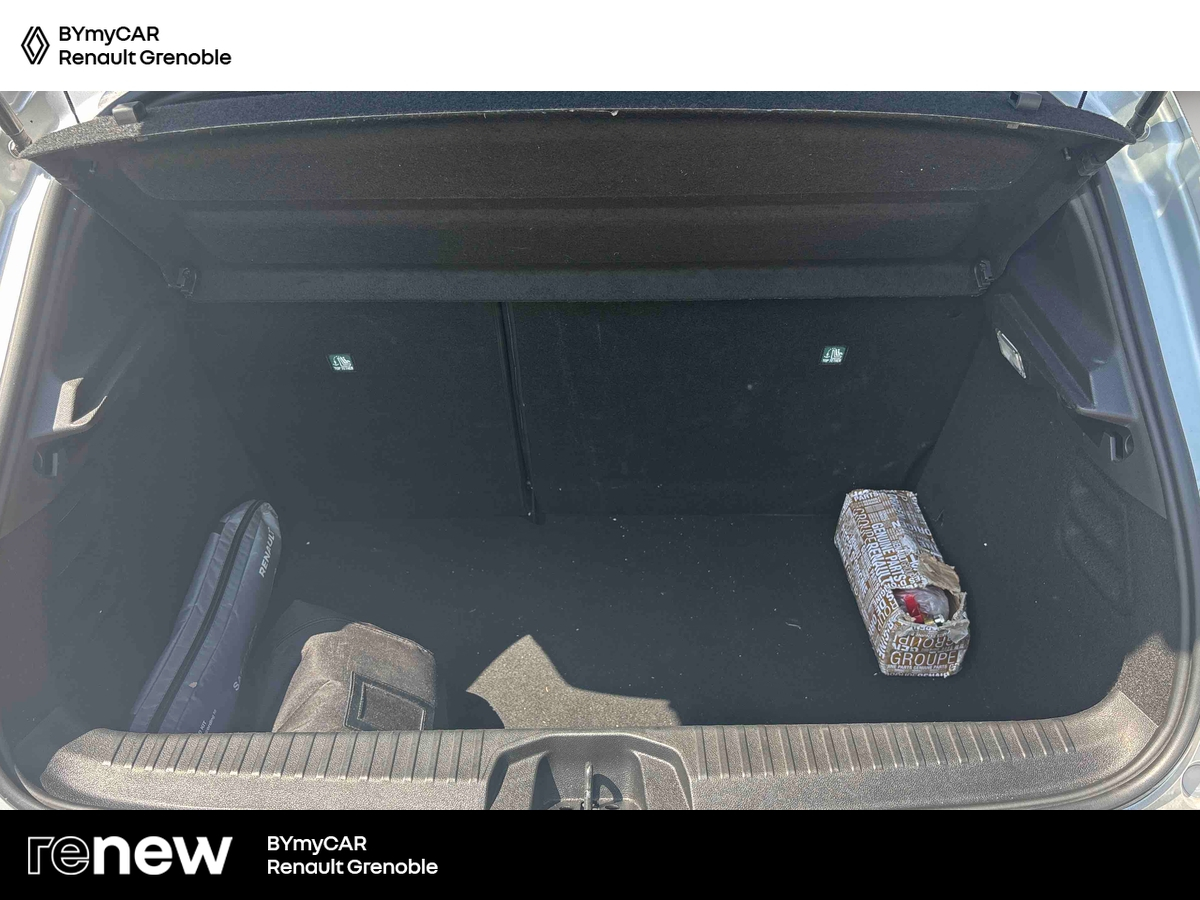 Renault Clio E-Tech 140 - 21N — photo 13