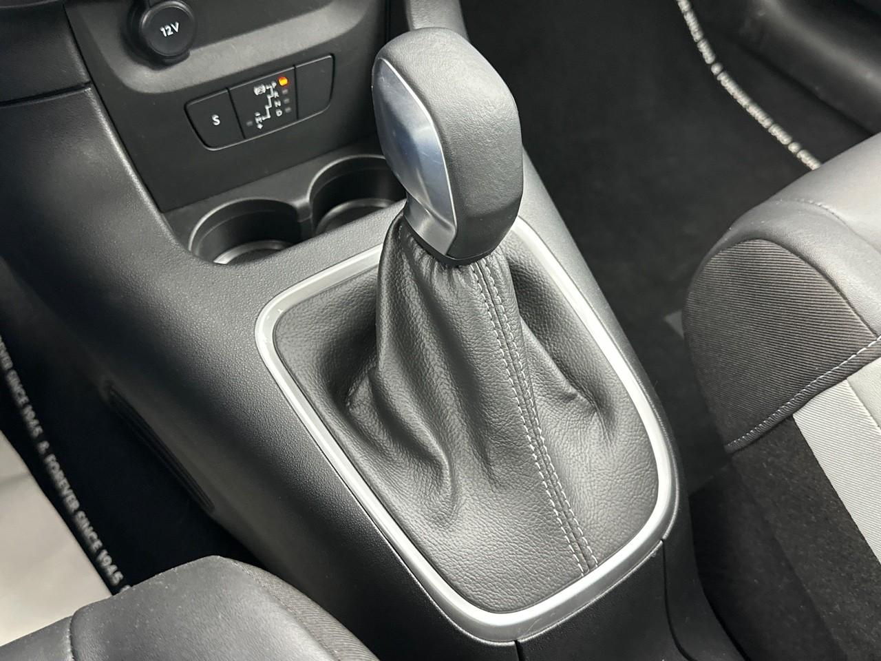 Citroën C3 puretech 110 eat6 elle — photo 27