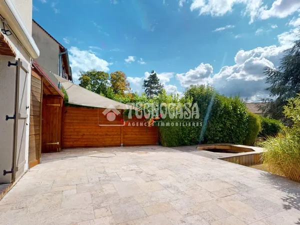 Bailly - Maison 6 pièces 149 m2 habitables - Garage