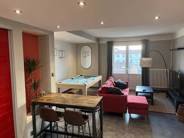 Appartement 4 pièces 12 m²