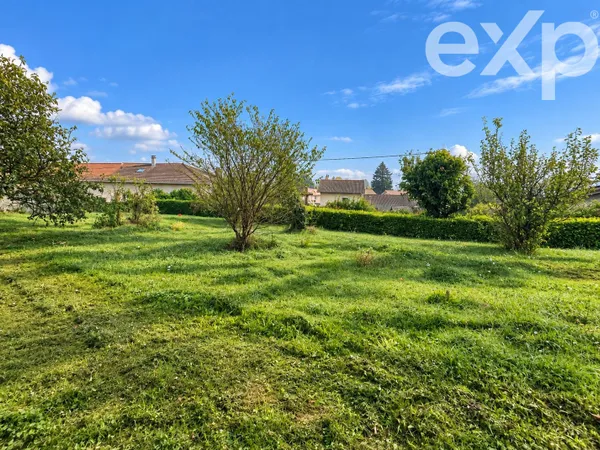 Terrain 526m2 au centre de Oytier Sr Oblas