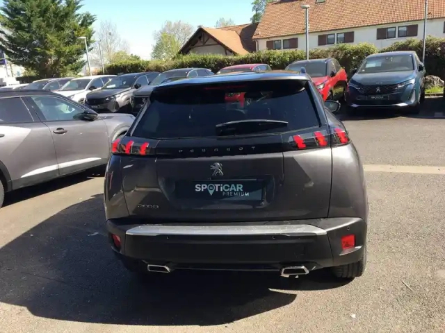 Peugeot 2008 puretech 130 s&amp;s eat8 — photo 6