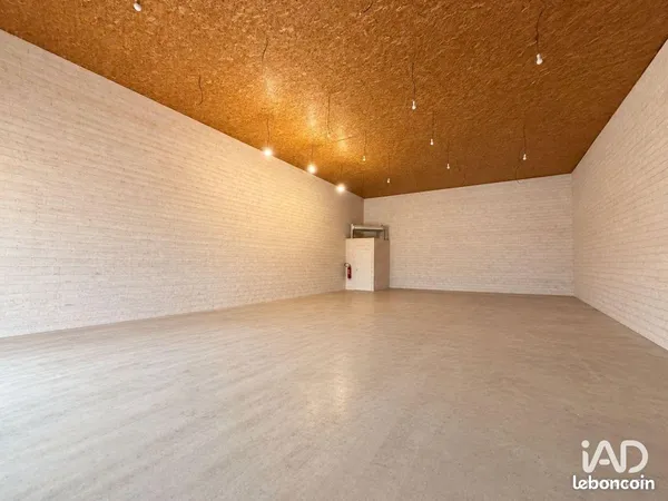 Local 148 m² AUDENGE