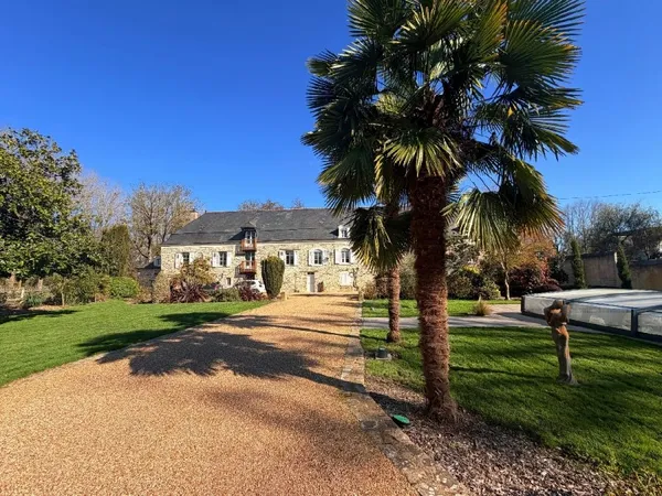 Maison 20 pièces 490 m²