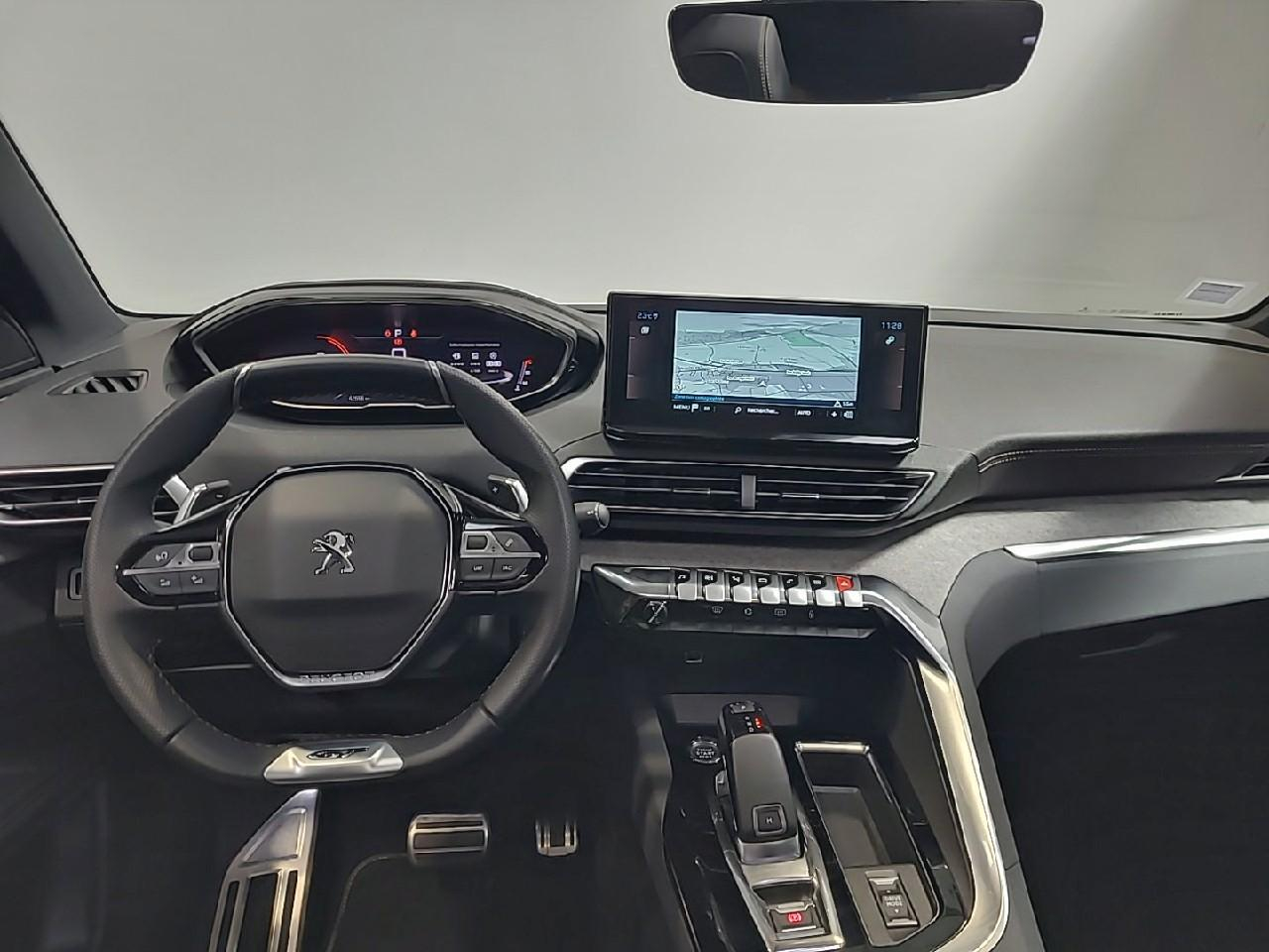 Peugeot 3008 puretech 130ch s&s eat8 gt — photo 12