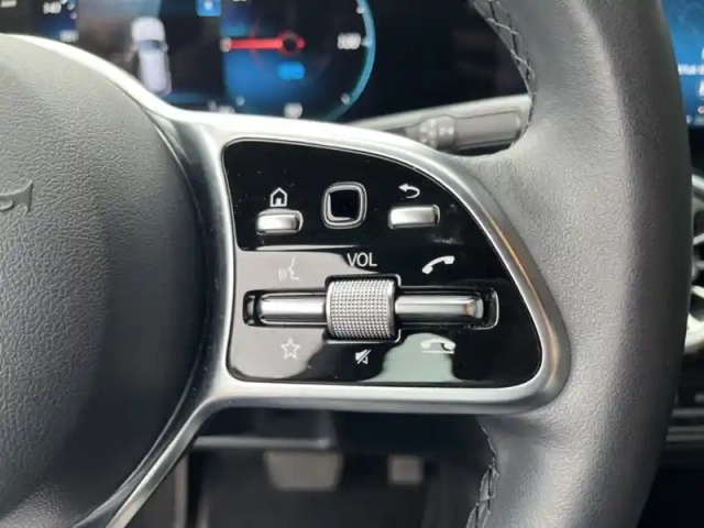 Mercedes Eqa 250+ edition — photo 22
