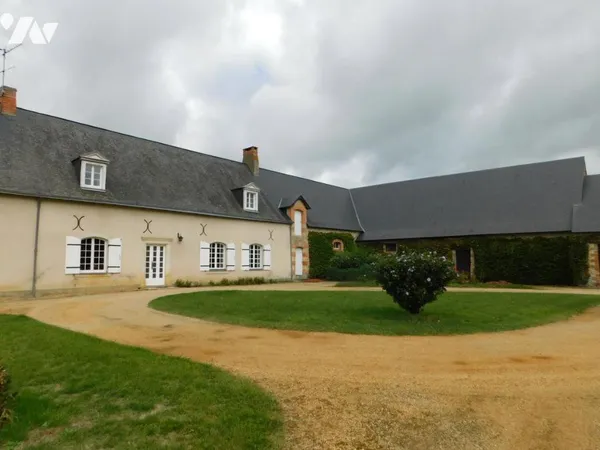 Maison 10 pièces 281 m²