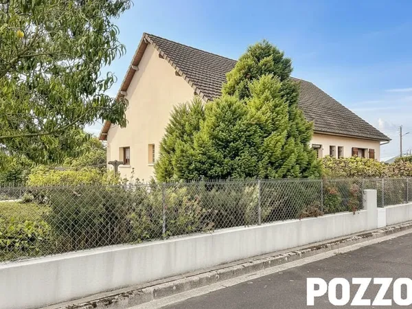 A VENDRE. CONDE SUR VIRE . MAISON DE PLAIN-PIED.