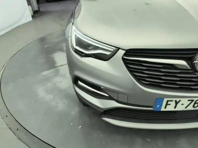 Opel Grandland X hybrid 225 ch bva8 edition — photo 14