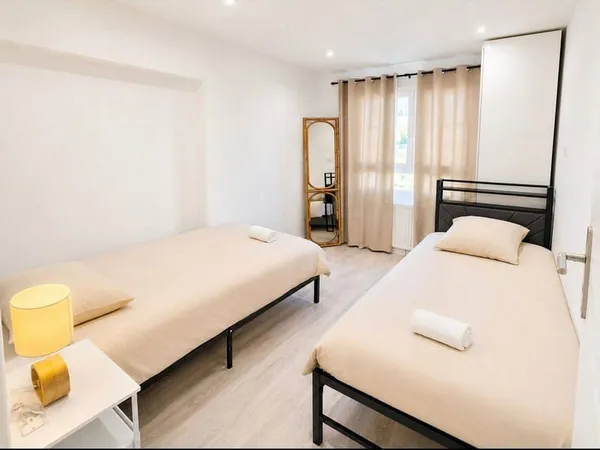 Appartement 1 pièce 90 m²