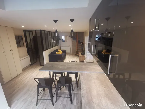 Loue Duplex Meublé 2/3 pièces - 55m² - Nanterre centre (92)