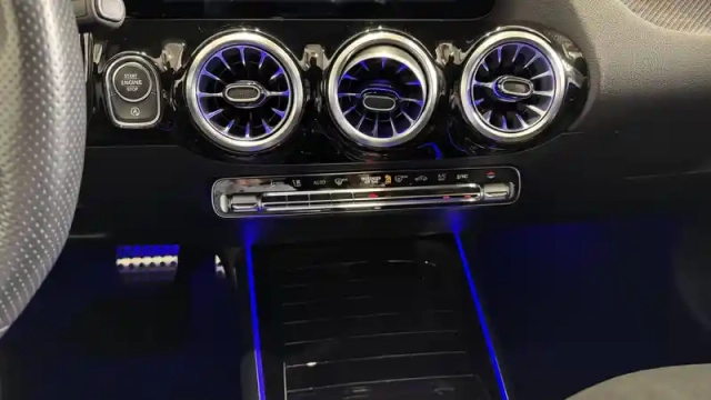Mercedes Gla 200 d 8g-dct — photo 35