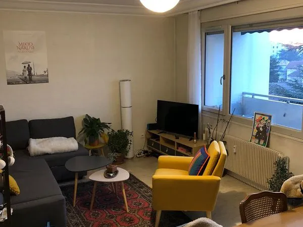 T3 meublé traversant balcon et garage