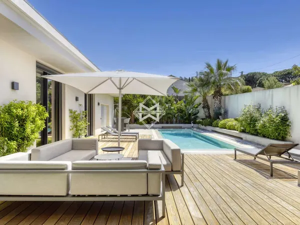 Villa 6 pièces 210 m²