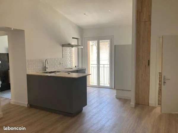 Appartement T3 - 49m2 - Terasse - Rénové