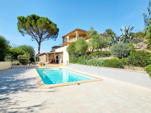 Maison 6 pièces 156 m²