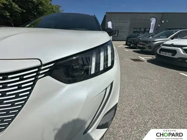 Peugeot 2008 electrique 136 ch — photo 22