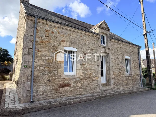 Maison en pierre d'environ 64 M2 à rafraichir sur terrain d'environ 735 M2 en campagne