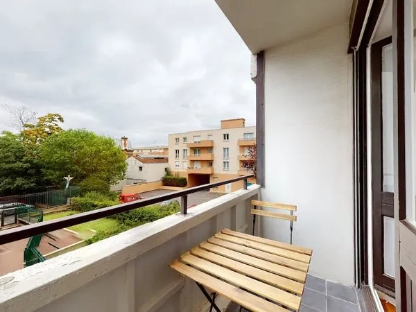 Colocation à Asnières-sur-Seine : Appartement de 9