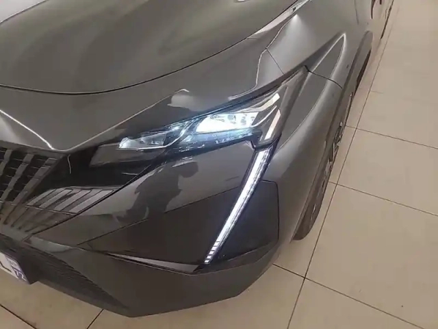 Peugeot 408 phev 225 e-eat8 — photo 16