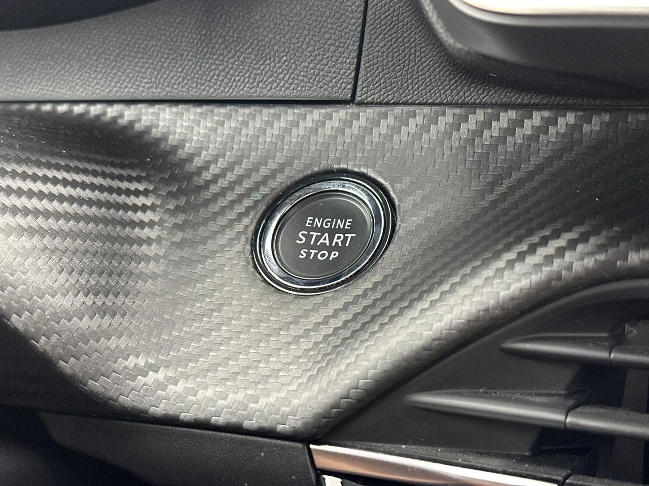 Peugeot 2008 hybrid 136 e-dcs6 gt — photo 26