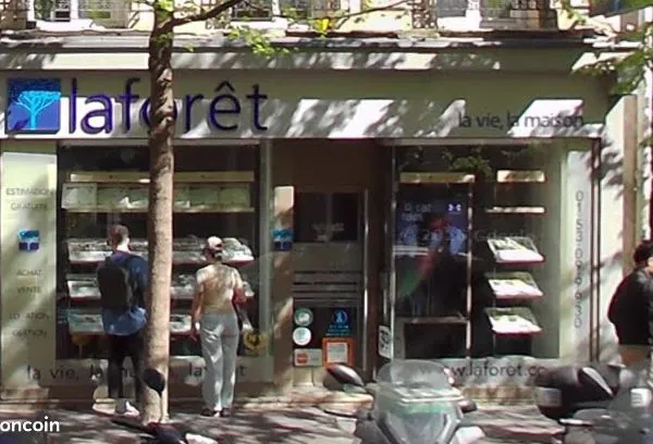 Local commercial 75 m² PARIS