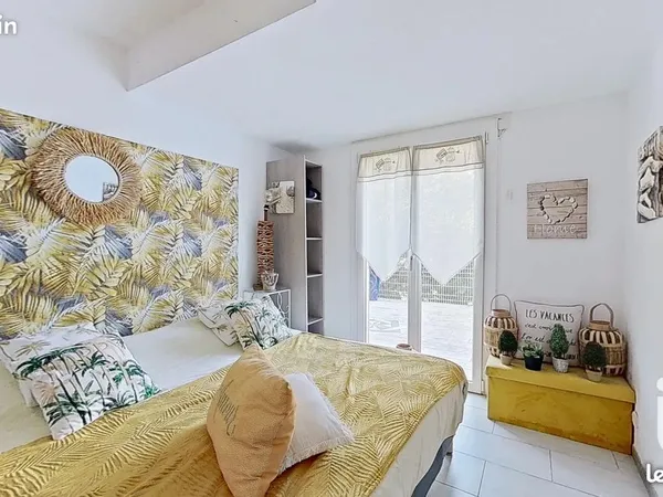 2 Pièces, 30 m²-piscine - grand extérieur - Roquebrune-sur-Argens 83520