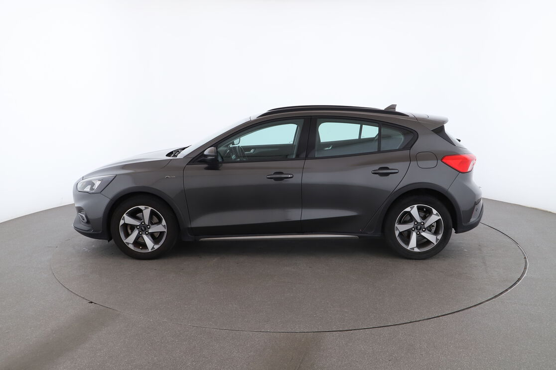 Ford Focus 1.0 EcoBoost Active — photo 2