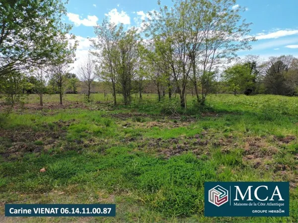 Terrain 574 m²