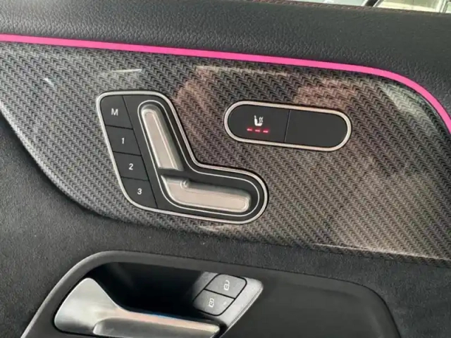 Mercedes Gla 200 d amg line — photo 33