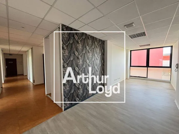 Bureaux 195 m²