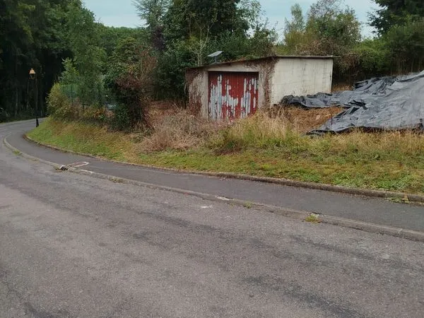 Terrain a bâtir 450m2+garage 35m2